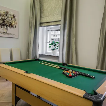 Royal With Sauna And Billiards Apartment