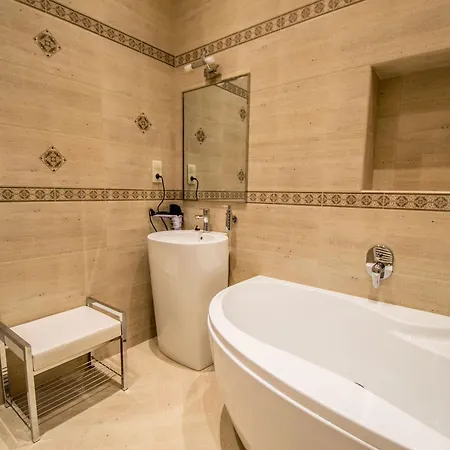 Royal With Sauna And Billiards Prag