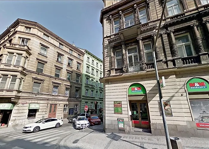 Royal With Sauna And Billiards Prag